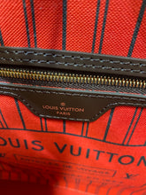 Load image into Gallery viewer, AUTHENTIC Louis Vuitton Neverfull Damier Ebene MM PREOWNED (WBA285)