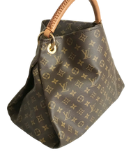 Load image into Gallery viewer, AUTHENTIC Louis Vuitton Artsy Monogram MM PREOWNED (WBA749)