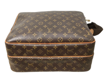 Load image into Gallery viewer, AUTHENTIC Louis Vuitton Reporter GM Monogram PREOWNED (WBA880)