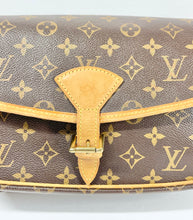 Load image into Gallery viewer, AUTHENTIC Louis Vuitton Sologne Monogram Crossbody PREOWNED (WBA344)