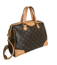 Load image into Gallery viewer, AUTHENTIC Louis Vuitton Retiro PM Monogram PREOWNED (WBA842)
