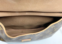 Load image into Gallery viewer, AUTHENTIC Louis Vuitton Saumur 30 Monogram Crossbody PREOWNED (WBA516)