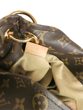 Load image into Gallery viewer, AUTHENTIC Louis Vuitton Artsy Monogram MM PREOWNED (WBA749)