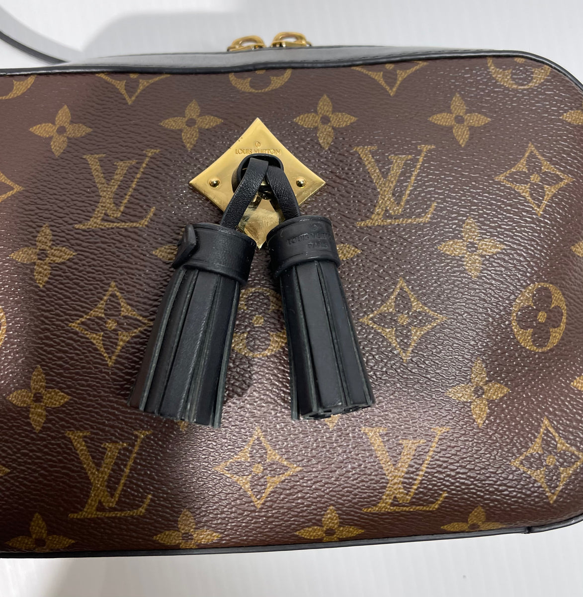 Louis Vuitton Saintonge Cream & Brown Monogram Handbag – TBC Consignment