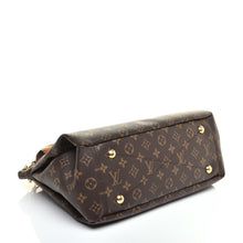 Load image into Gallery viewer, AUTHENTIC Louis Vuitton Pallas Monogram Safran PREOWNED (WBA515)