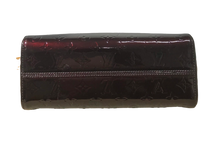 Load image into Gallery viewer, AUTHENTIC Louis Vuitton Brea Vernis Amarante PM PREOWNED (WBA816)