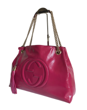 Load image into Gallery viewer, AUTHENTIC Gucci Soho Chain Medium Bougainvillea Bag PREOWNED (WBA1003)
