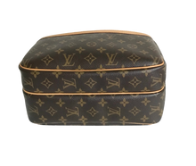 Load image into Gallery viewer, AUTHENTIC Louis Vuitton Reporter PM Monogram PREOWNED (WBA851)