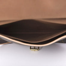 Load image into Gallery viewer, AUTHENTIC Louis Vuitton Saumur 30 Monogram Crossbody PREOWNED (WBA511)