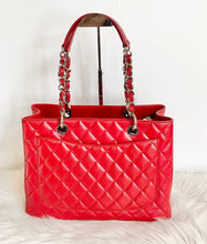 Load image into Gallery viewer, AUTHENTIC Chanel GST Grand Shopping Tote Red Caviar PREOWNED (WBA581)
