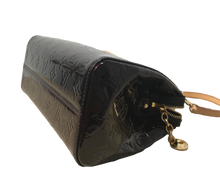 Load image into Gallery viewer, AUTHENTIC Louis Vuitton Brea Vernis Amarante PM PREOWNED (WBA816)