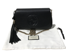 Load image into Gallery viewer, AUTHENTIC Gucci Soho Black Flap Crossbody Medium PREOWNED (WBA1018)