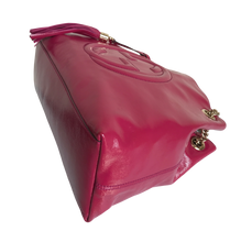 Load image into Gallery viewer, AUTHENTIC Gucci Soho Chain Medium Bougainvillea Bag PREOWNED (WBA1003)
