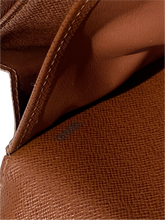 Load image into Gallery viewer, AUTHENTIC Louis Vuitton Sarah Wallet Monogram PREOWNED (WBA536)