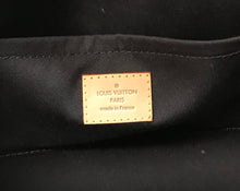Load image into Gallery viewer, AUTHENTIC Louis Vuitton Brea Vernis Amarante PM PREOWNED (WBA816)