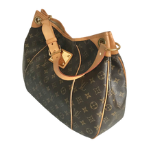 Load image into Gallery viewer, AUTHENTIC Louis Vuitton Galliera PM Monogram PREOWNED (WBA681)