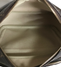 Load image into Gallery viewer, AUTHENTIC Louis Vuitton Reporter PM Monogram PREOWNED (WBA851)