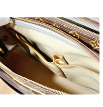 Load image into Gallery viewer, AUTHENTIC Louis Vuitton Reporter GM Monogram PREOWNED (WBA622)