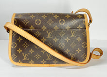 Load image into Gallery viewer, AUTHENTIC Louis Vuitton Sologne Monogram Crossbody PREOWNED (WBA344)