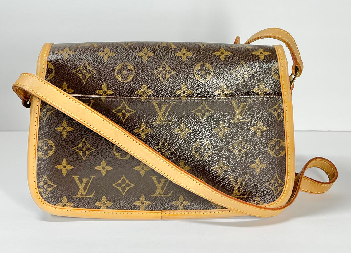 BEAUTIFUL ❤️DISCONTINUED Authentic LV Sologne Crossbody/Shoulder