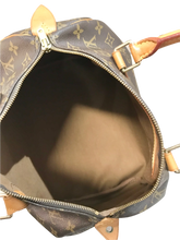 Load image into Gallery viewer, AUTHENTIC Louis Vuitton Speedy 30 Monogram PREOWNED (WBA591)