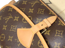 Load image into Gallery viewer, AUTHENTIC Louis Vuitton Sologne Monogram Crossbody PREOWNED (WBA854)
