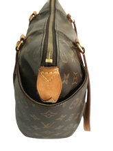 Load image into Gallery viewer, AUTHENTIC Louis Vuitton Totally PM Monogram PREOWNED (WBA859)