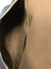 Load image into Gallery viewer, AUTHENTIC Louis Vuitton Saumur 35 Monogram Crossbody PREOWNED (WBA654)