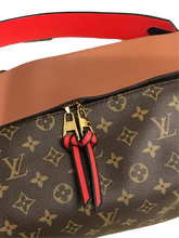 Load image into Gallery viewer, AUTHENTIC Louis Vuitton Tuileries Hobo Caramel PREOWNED (WBA835)
