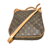 Load image into Gallery viewer, AUTHENTIC Louis Vuitton Odeon PM Monogram PREOWNED (WBA771)