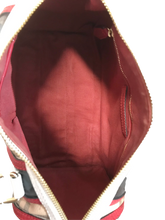 Load image into Gallery viewer, AUTHENTIC Burberry Alchester White PREOWNED (WBA817)
