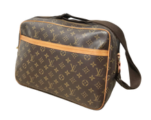 Load image into Gallery viewer, AUTHENTIC Louis Vuitton Reporter GM Monogram PREOWNED (WBA880)