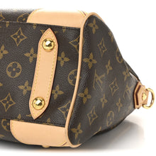 Load image into Gallery viewer, AUTHENTIC Louis Vuitton Retiro PM Monogram PREOWNED (WBA1456)