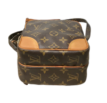 Load image into Gallery viewer, AUTHENTIC Louis Vuitton Amazone Monogram PREOWNED (WBA1066)