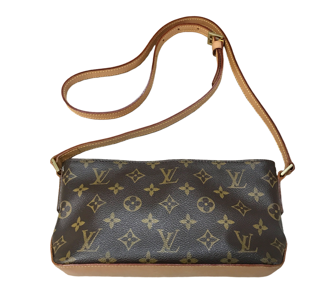 AUTHENTIC Louis Vuitton Monogram Trotteur Crossbody PREOWNED (WBA1075)