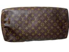Load image into Gallery viewer, AUTHENTIC Louis Vuitton Speedy 40 Monogram PREOWNED (WBA619)
