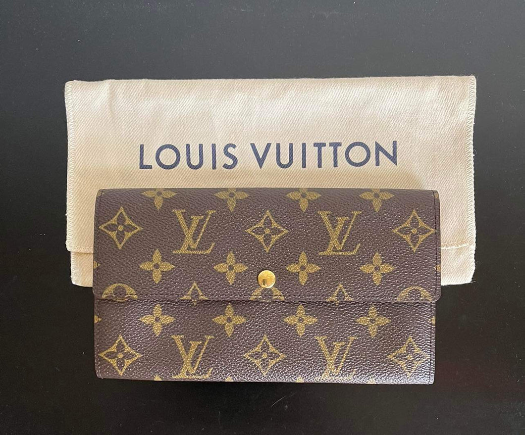 AUTHENTIC Louis Vuitton Sarah Wallet Monogram (OTSG698-NB68)