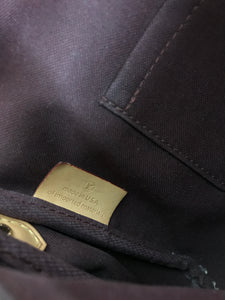 AUTHENTIC Louis Vuitton Favorite MM Monogram PREOWNED (WBA1115)