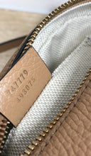 Load image into Gallery viewer, AUTHENTIC Gucci Oval Soho Disco Beige Pebbled Calfskin Crossbody NEW (WBA1325