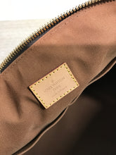 Load image into Gallery viewer, AUTHENTIC Louis Vuitton Tivoli Monogram GM PREOWNED (WBA1384)