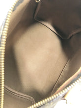 Load image into Gallery viewer, AUTHENTIC Louis Vuitton Speedy 25 Monogram PREOWNED (WBA1386)