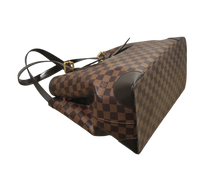 Load image into Gallery viewer, AUTHENTIC Louis Vuitton Hampstead MM Damier Ebene PREOWNED (WBA1407)
