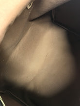 Load image into Gallery viewer, AUTHENTIC Louis Vuitton Speedy 40 Monogram PREOWNED (WBA1443)