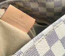 Load image into Gallery viewer, AUTHENTIC Louis Vuitton Artsy Damier Azur MM PREOWNED (WBA1182)