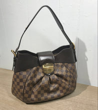 Load image into Gallery viewer, AUTHENTIC Louis Vuitton Sistina MM Damier Ebene PREOWNED (WBA1231)