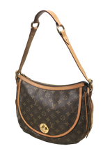 Load image into Gallery viewer, AUTHENTIC Louis Vuitton Tulum GM Monogram PREOWNED (WBA1187)