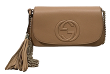 Load image into Gallery viewer, AUTHENTIC Gucci Soho Beige Flap Crossbody Medium NEW (WBA1218)