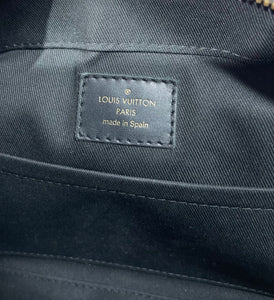 AUTHENTIC Louis Vuitton Saintonge Monogram Black PREOWNED (WBA479)
