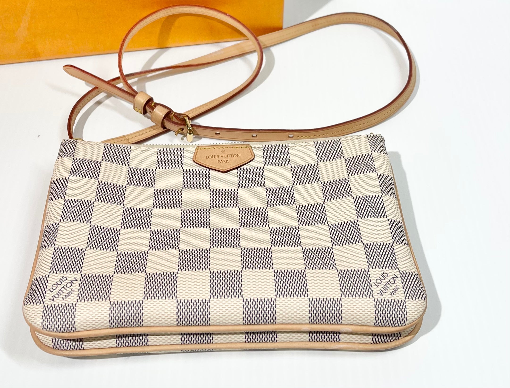 LOUIS VUITTON ミッツァ LOUIS VUITTON: Monogram Empreinte Pochette Metis East West