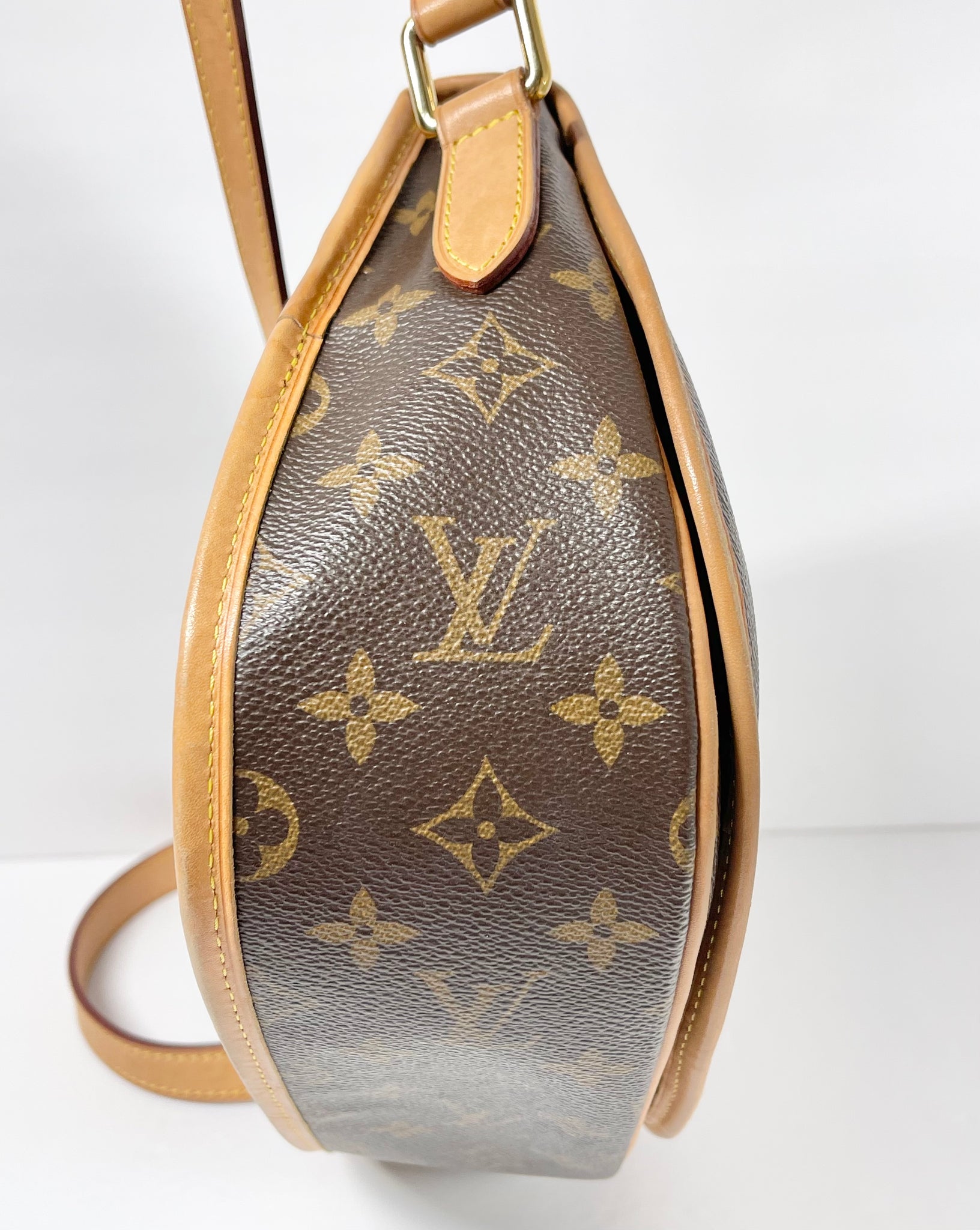 Louis Vuitton Pre-loved Menilmontant Pm